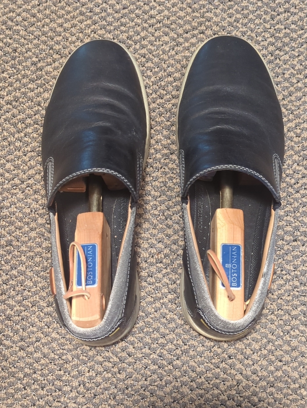Keen Black Leather Slip-On Loafers Mens Size 11